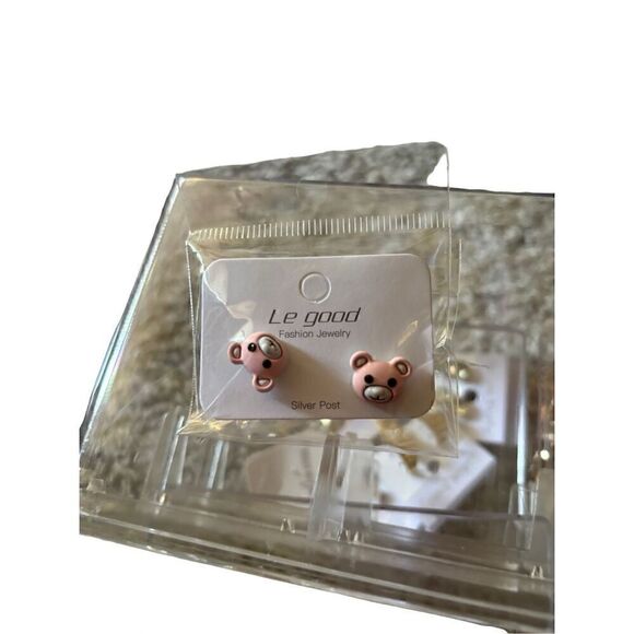 Jewelry  - Picture 10 of 16